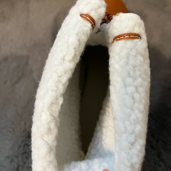 Faux leather and wool boots - Picture 4 of 8